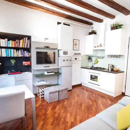 Cosy And Bright Flat In The Heart Of Porta Venezia Apartment Milan Exterior photo
