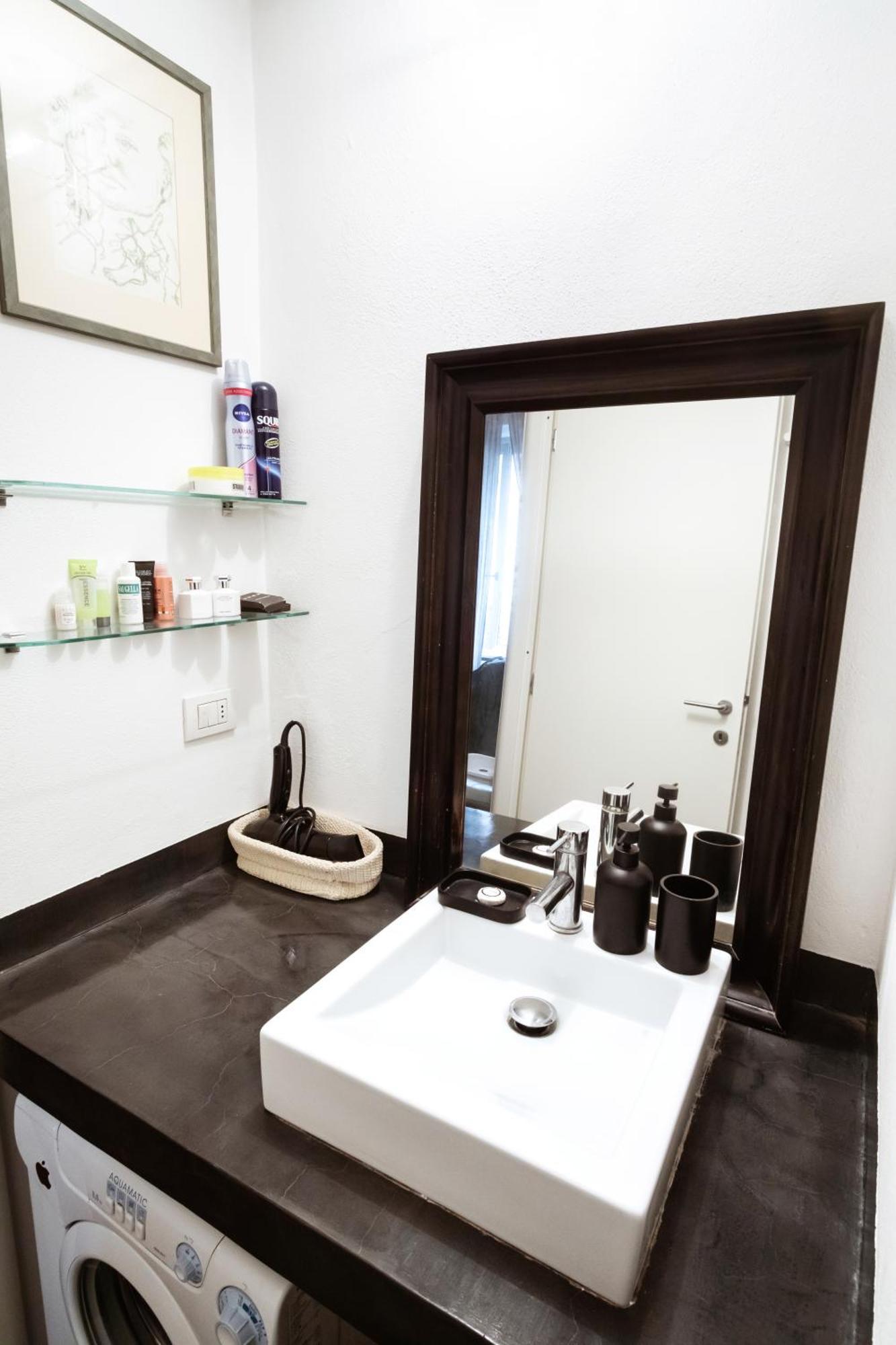 Cosy And Bright Flat In The Heart Of Porta Venezia Apartment Milan